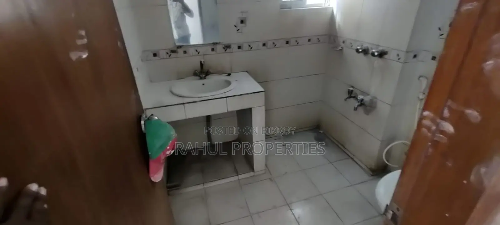 Bashundhara [ 1450 Sft.] Flat Sale r/a]