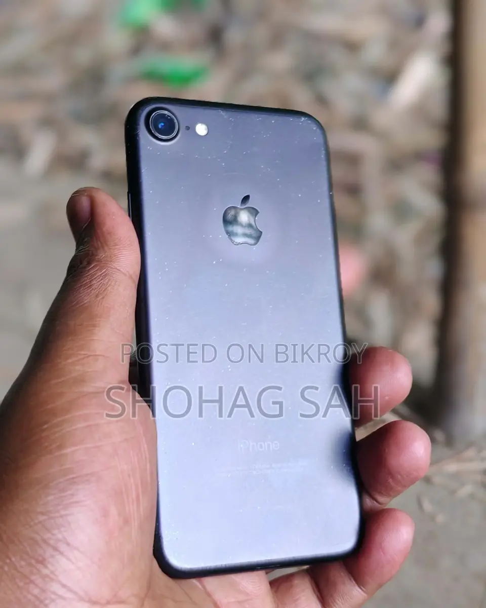 Apple iPhone 7 (Used)