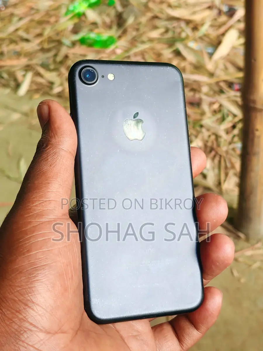 Apple iPhone 7 (Used)