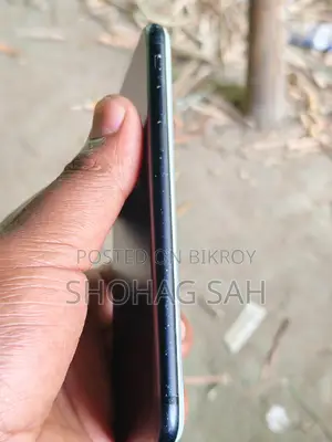 Apple iPhone 7 (Used)