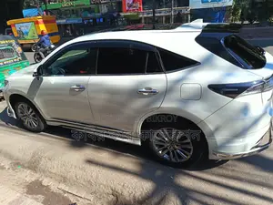 Toyota Harrier advance premium 2014