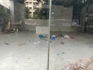 commercial 1600 sft coffee shop/ Show room rent in banani 11