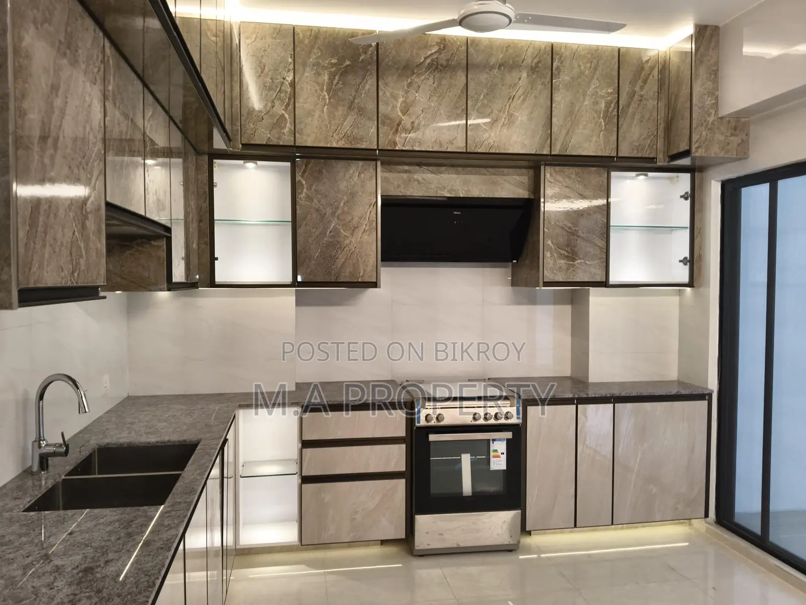3-Bed Brand New Apartment Rent Gulshan North 3500sqft