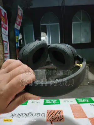 Headphone