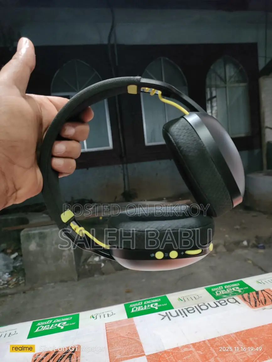 Headphone