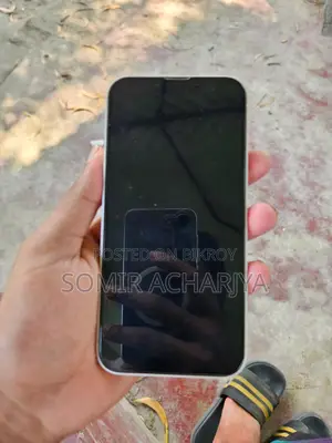 Apple iPhone 13 (Used)