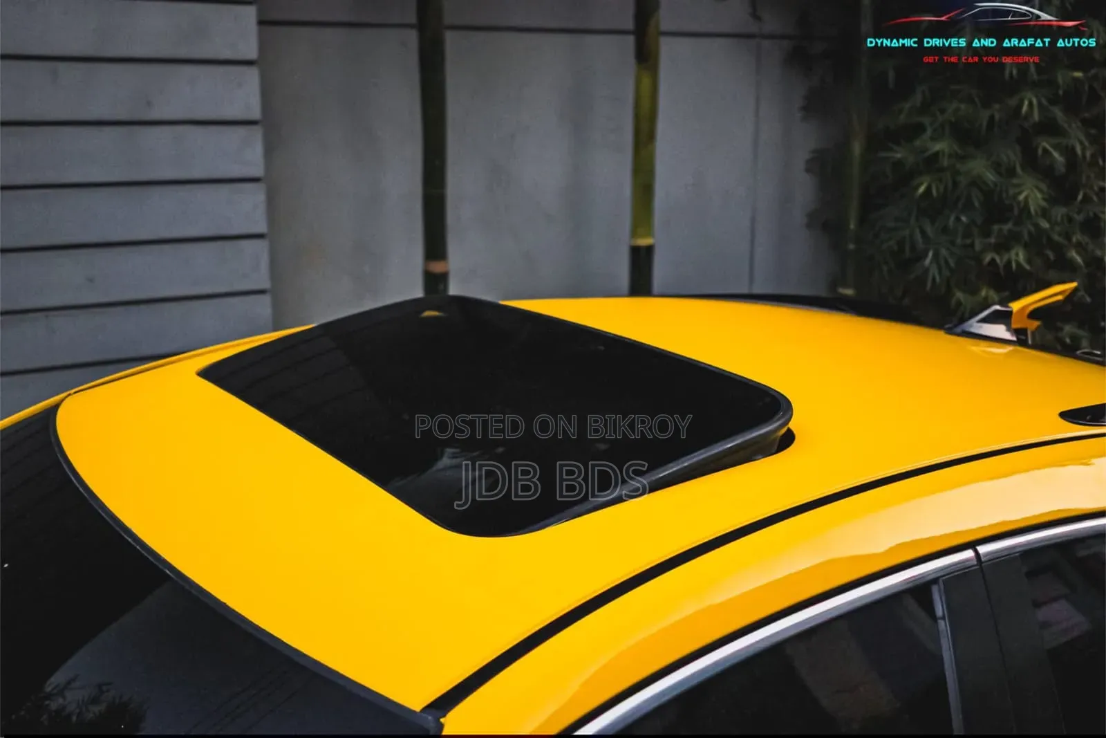 Honda Civic Sport 4dr Hatchback (1.5L 4cyl) 2017 Yellow