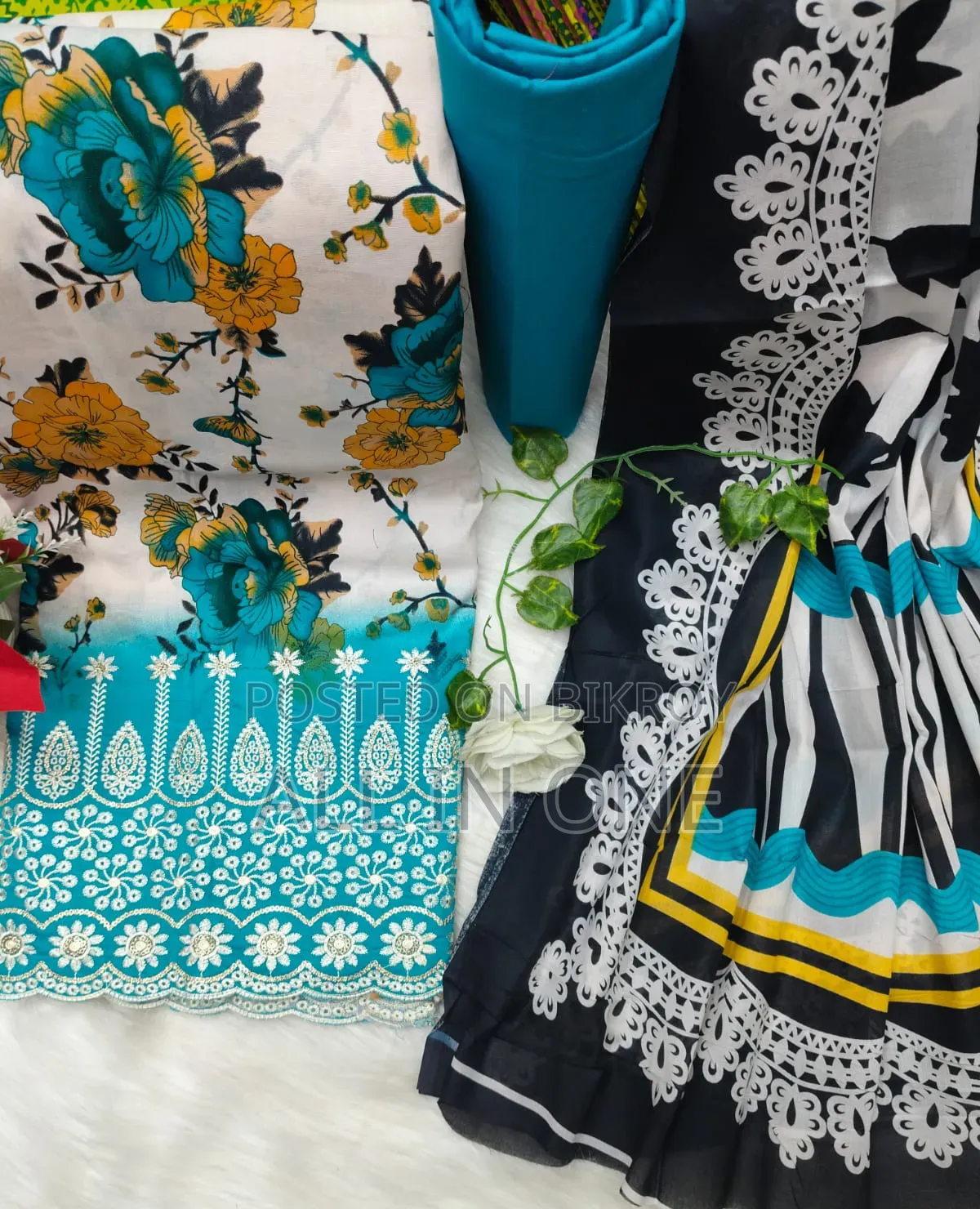 Unstitch Printed Three Piece Masal Cotton Three Piece