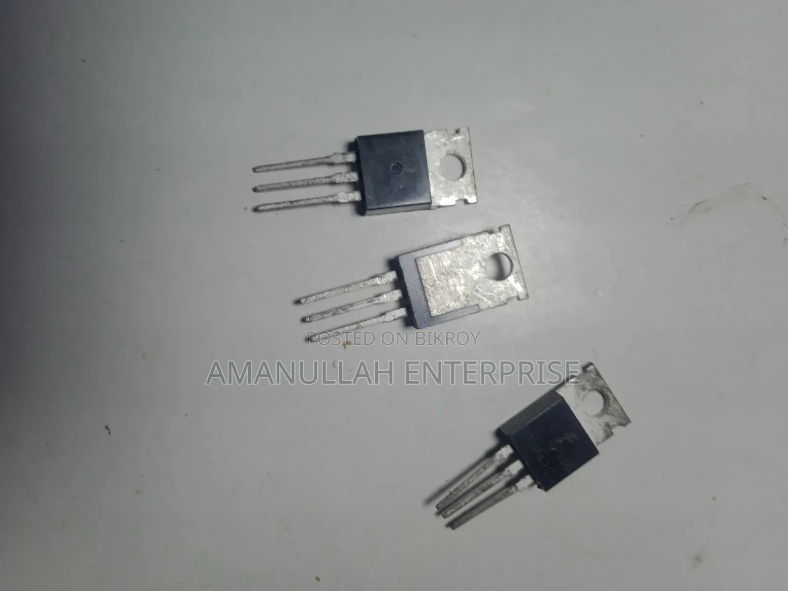 Transistor TIP41/ TIP41 (03 Pcs)