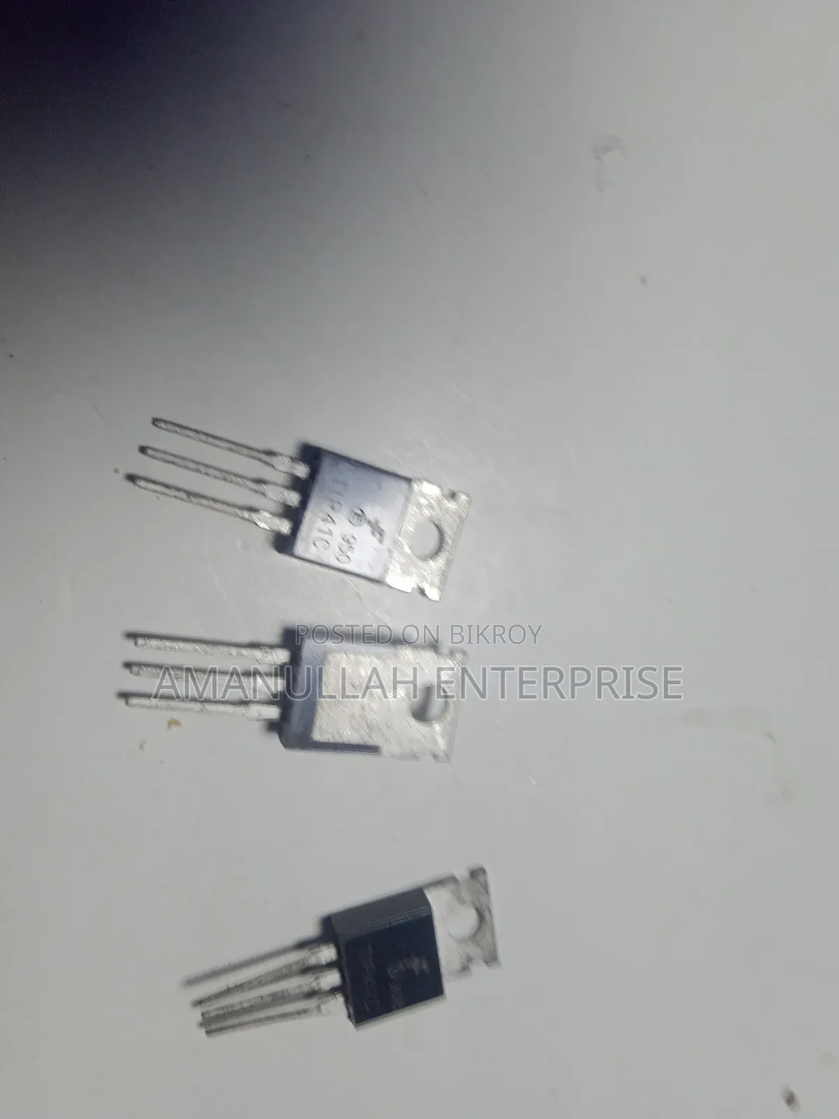 Transistor TIP41/ TIP41 (03 Pcs)