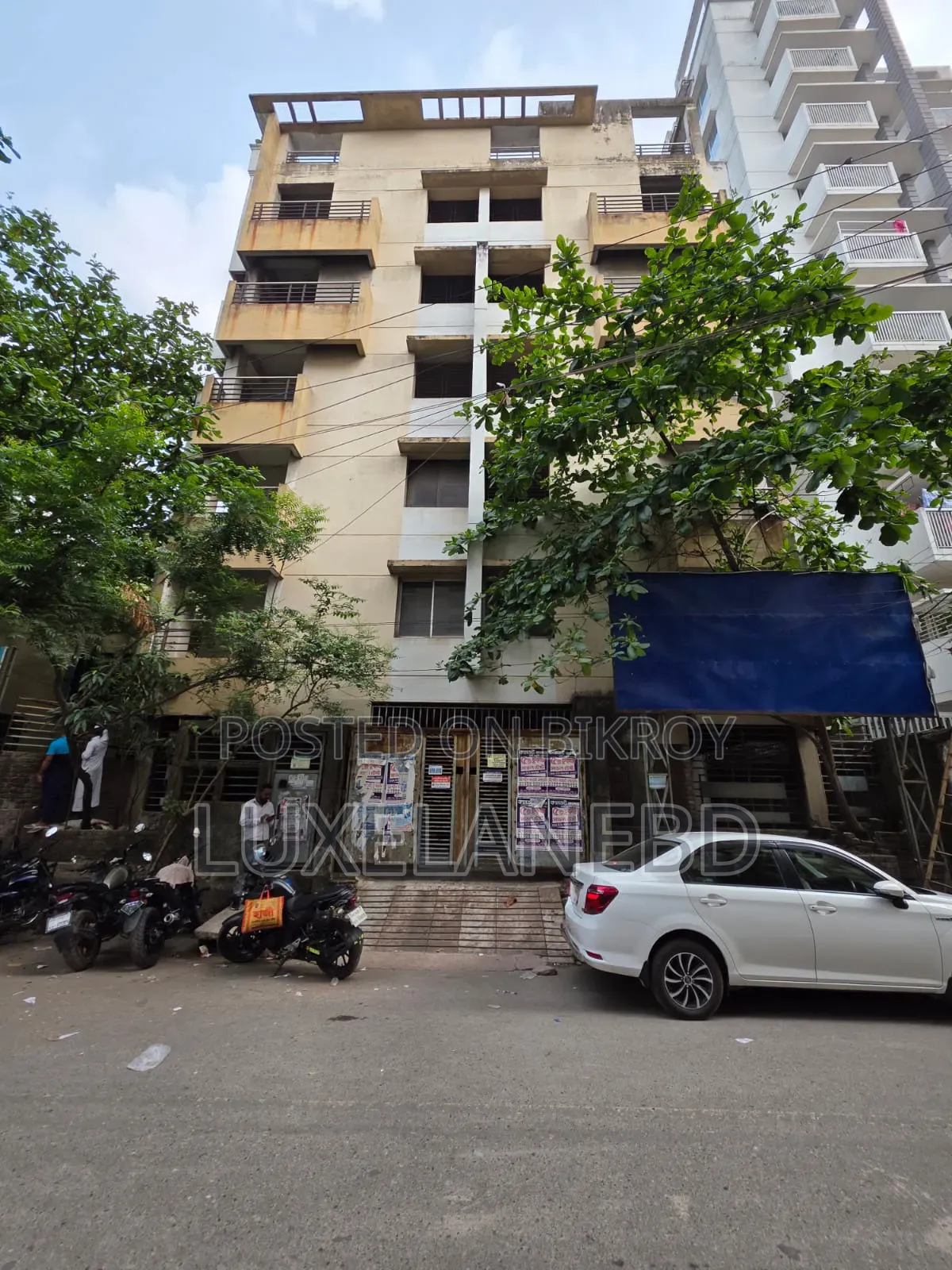 20bdrm House in Uttara for Sale
