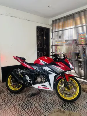 Honda CBR 2018 Red