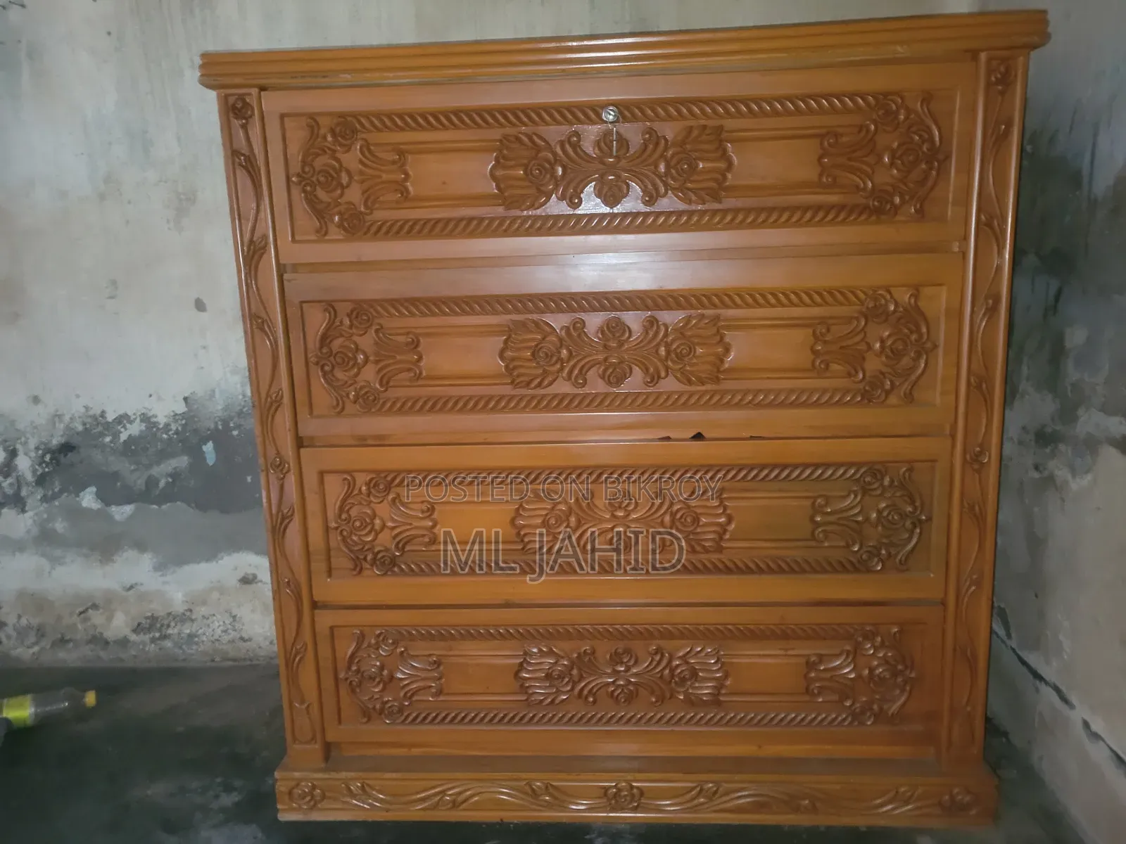 বাসার সিডি ছোটো এই জন্য বিক্রি করা হচ্ছে