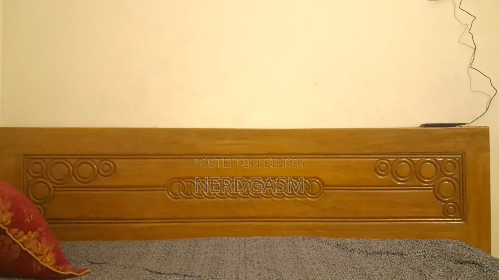 Segun Wood Bed