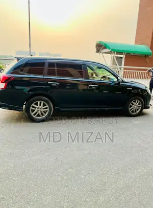 Toyota Corolla Fielder 1.5 Hybrid FWD 2013 Black