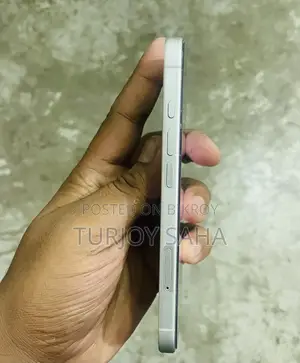 New Apple iPhone 17 256 GB White