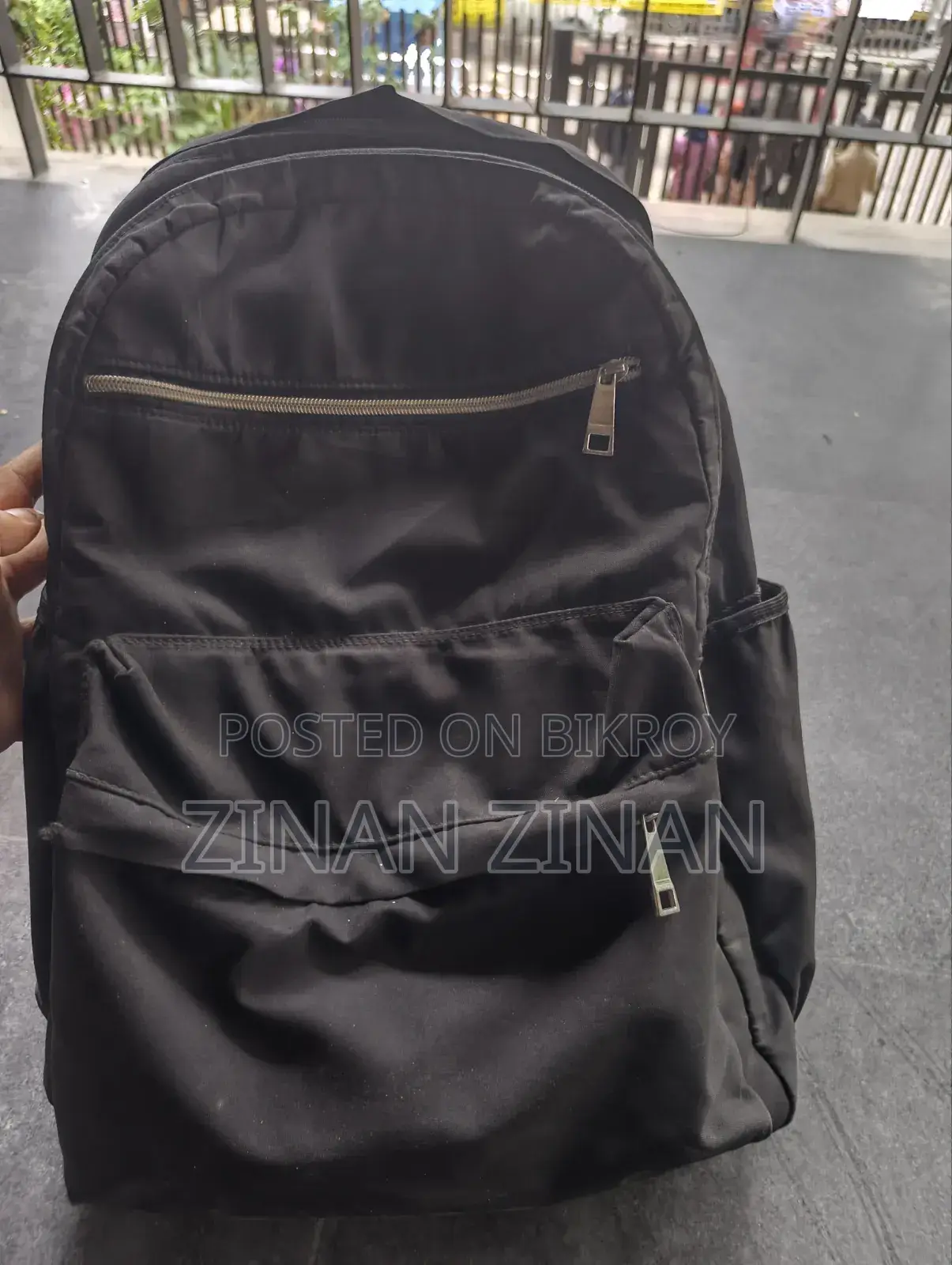 Black Bagpack