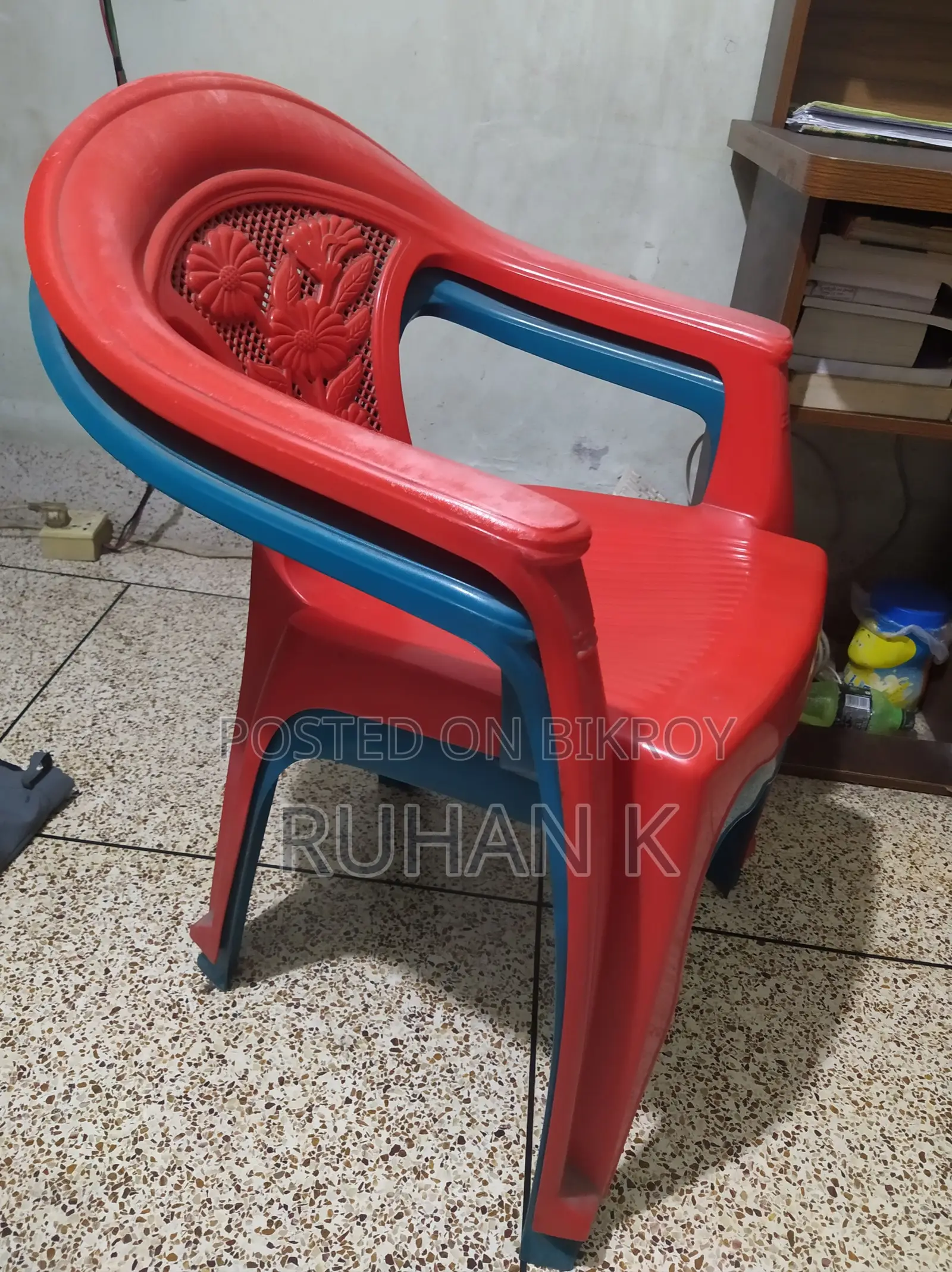 চেয়ার বিক্রি