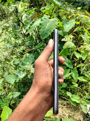 Realme 8 Pro 8/128 (Used)