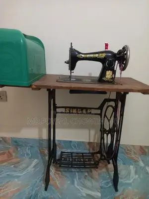 নতুন এর মতো সেলাই মেশিন।