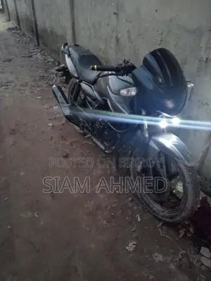 TVS Apache RTR . 2011