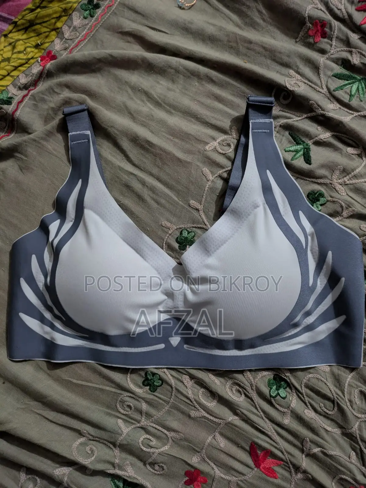 Imported Premium Soft Stretch Comfortable Push up Sports Bra