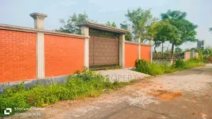 30/75ft Corner 10 Katha Lake View Sector-3