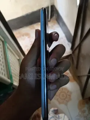 Samsung Galaxy S20 (Used)