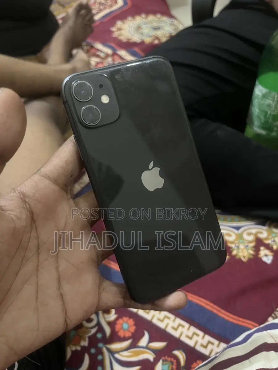 Apple iPhone 11 (Used)