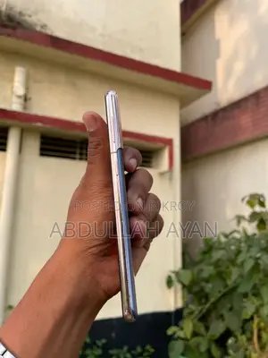 Samsung Galaxy S21 (Used)