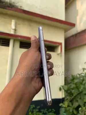 Samsung Galaxy S21 (Used)
