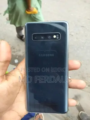 Samsung Galaxy S10 Lite . (Used)