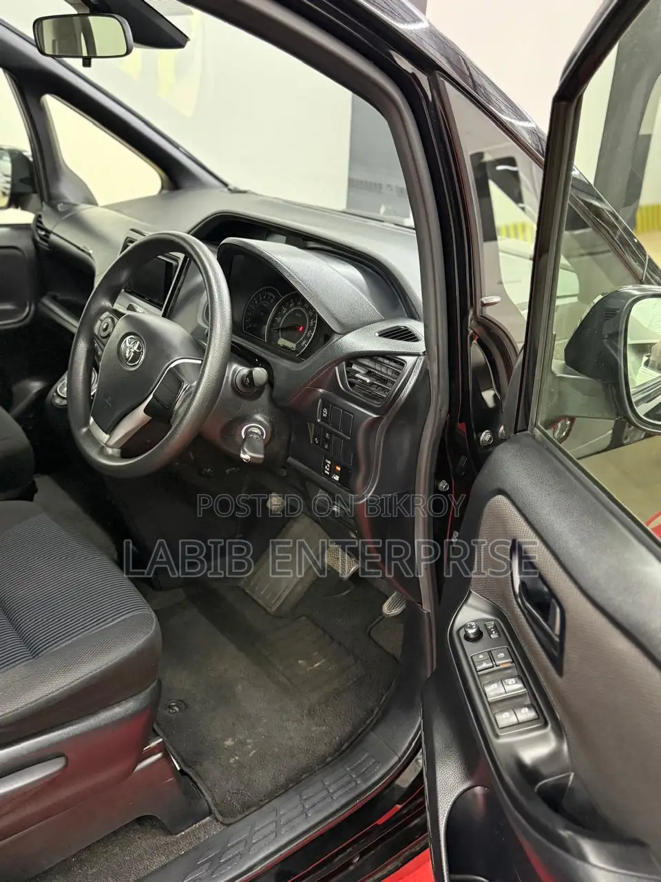 Toyota Noah (Bank Loan Car) 2019