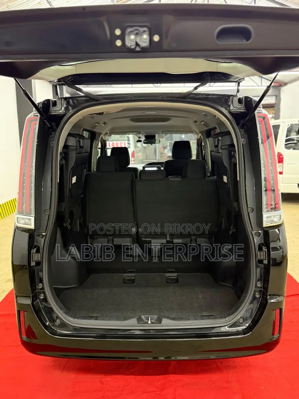 Toyota Noah (Bank Loan Car) 2019
