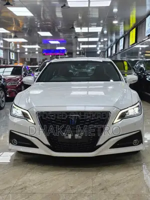 Toyota Crown G 2020