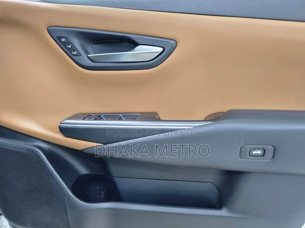 Toyota Crown G 2020