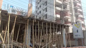 ব্লক কে, বসুন্ধরায় ব্র্যান্ড নিউ দক্ষিণমুখী চলমান ফ্ল্যাট বিক্রয়।