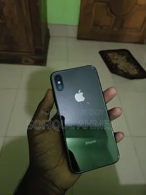 Apple iPhone X 64 GB (Used)