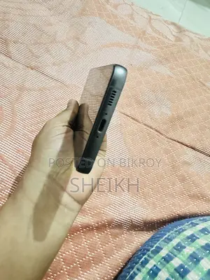 Samsung Galaxy S23 FE . (Used)