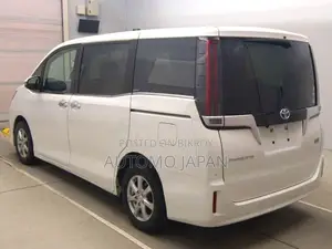 Toyota Esquire Gi 2020