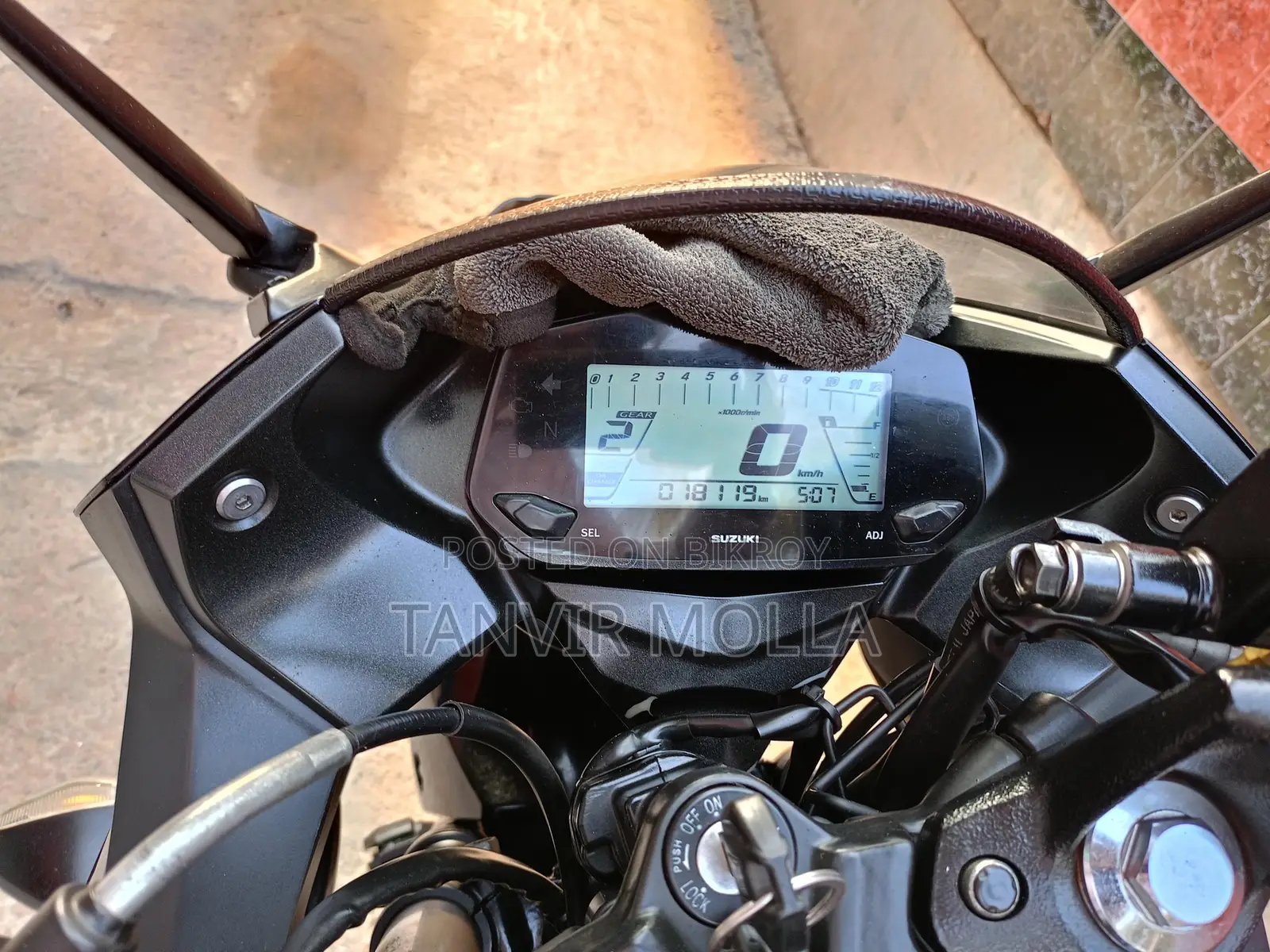 Suzuki Gixxer SF . 2024