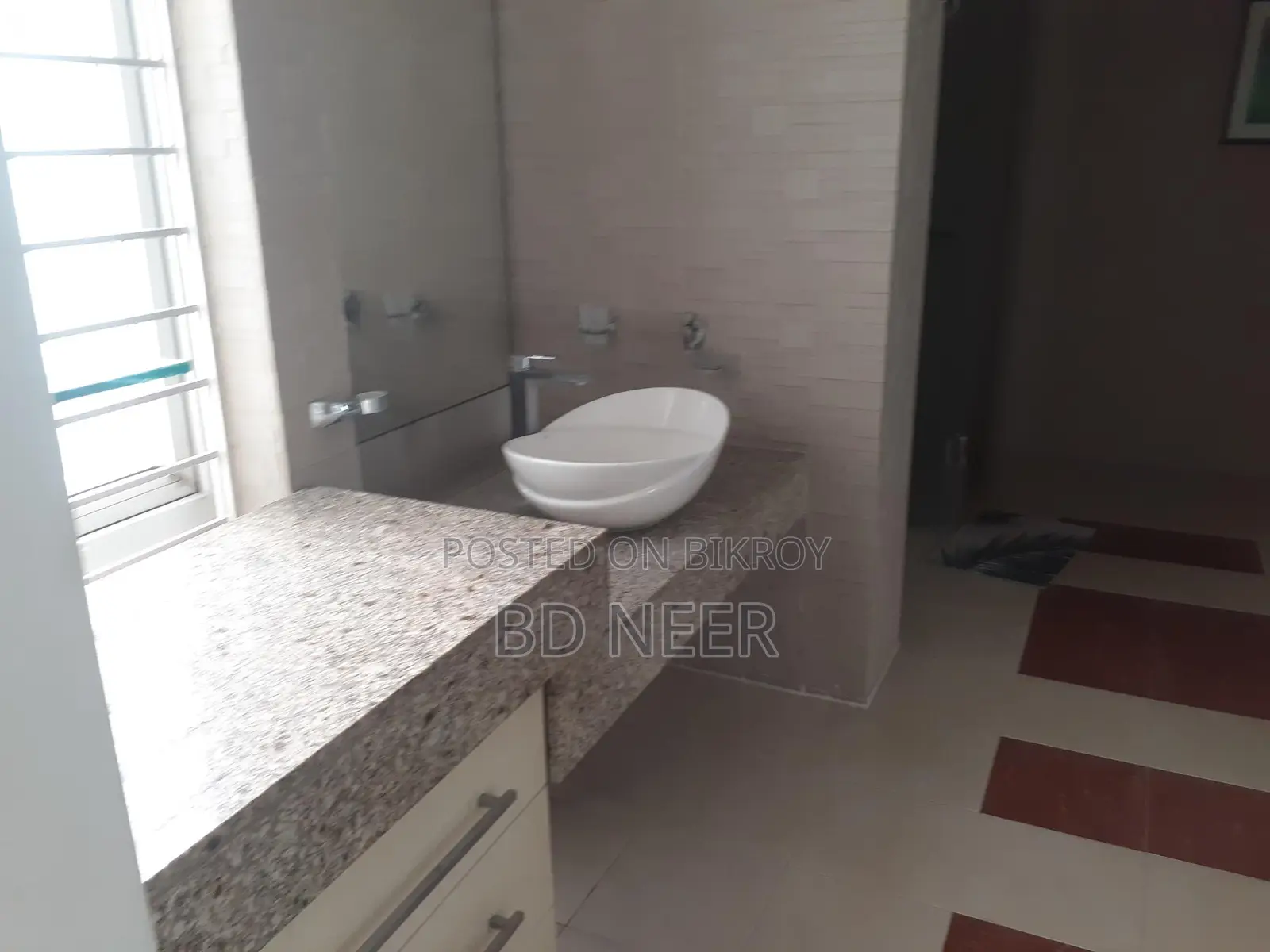 4-Bedroom Furnished Apt For Rent in Gulshan-1