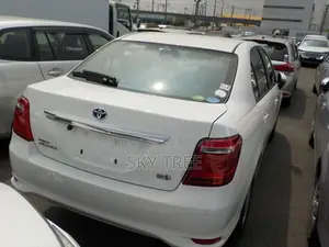 Toyota Axio Hybrid Ex 2020