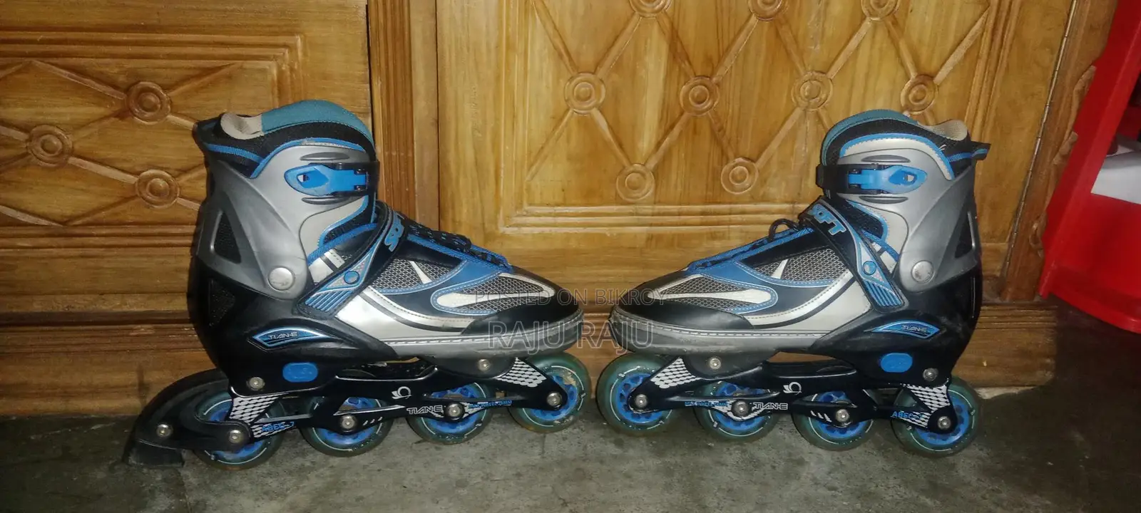 Skate shoes