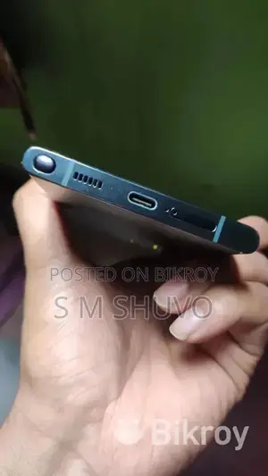 Samsung Galaxy S22 Ultra akdom frees (Used)