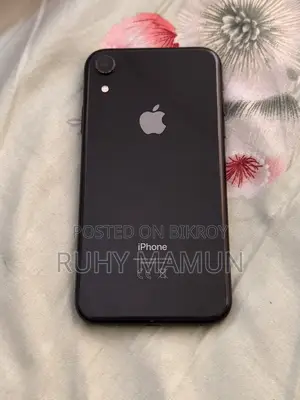 Apple iPhone XR . (Used)