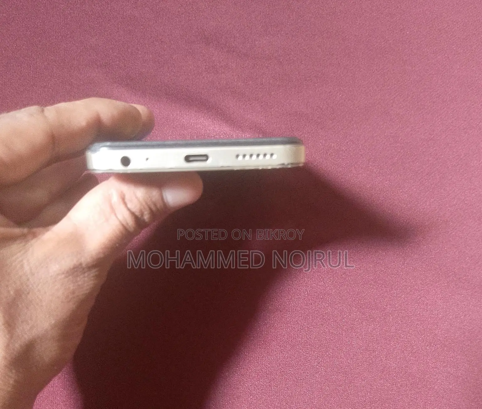 Tecno Spark 20C 4+2/128 GB (Used)