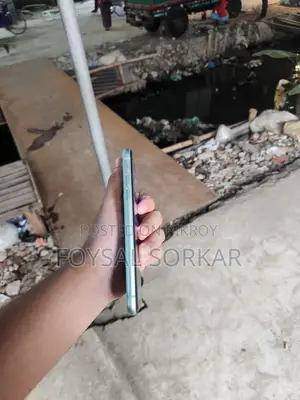 Apple iPhone 11 (Used)
