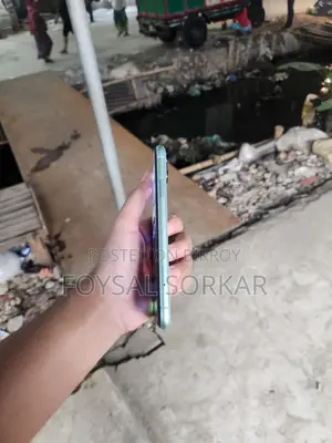 Apple iPhone 11 (Used)