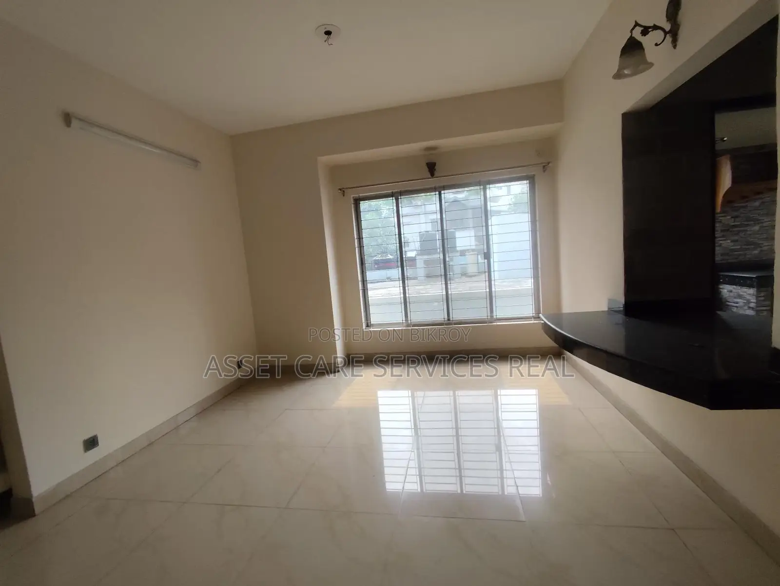 2600-Sqft Office Space Rent Baridhara Diplomatic Zone